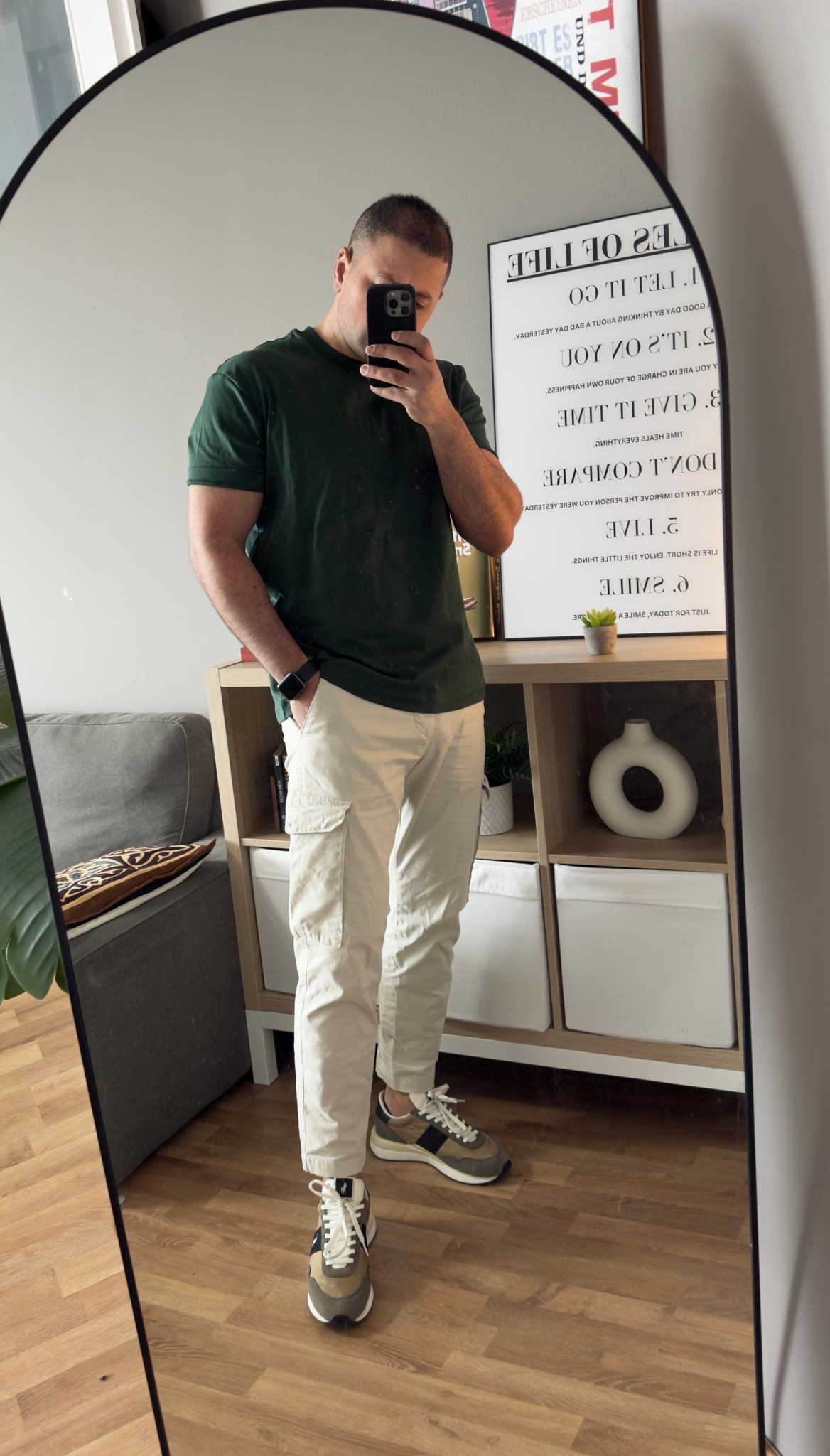 Green tshirt, cargo pants & sneakers!


#LTKootd #LTKgrwm #LTKMens