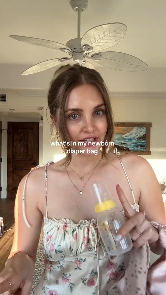 what’s in my newborn diaper bag!