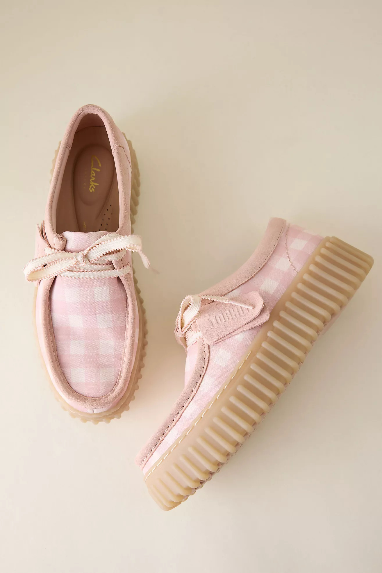 Sie können auch mögen
 





Clarks Torhill Mary Jane Schuhe aus WildlederQuickshopDr. Martens ... | Anthropologie (EU)