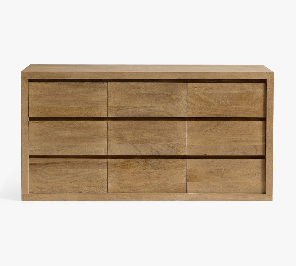 1,899 | Pottery Barn (US)