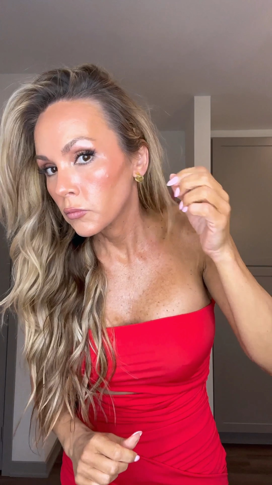 Marcia Moran earrings to complete the Valentine's Day look ❤️
•
#valentinesday #heartearrings #goldjewlery #marciamoran 

#LTKOver40 #LTKgrwm #LTKootd