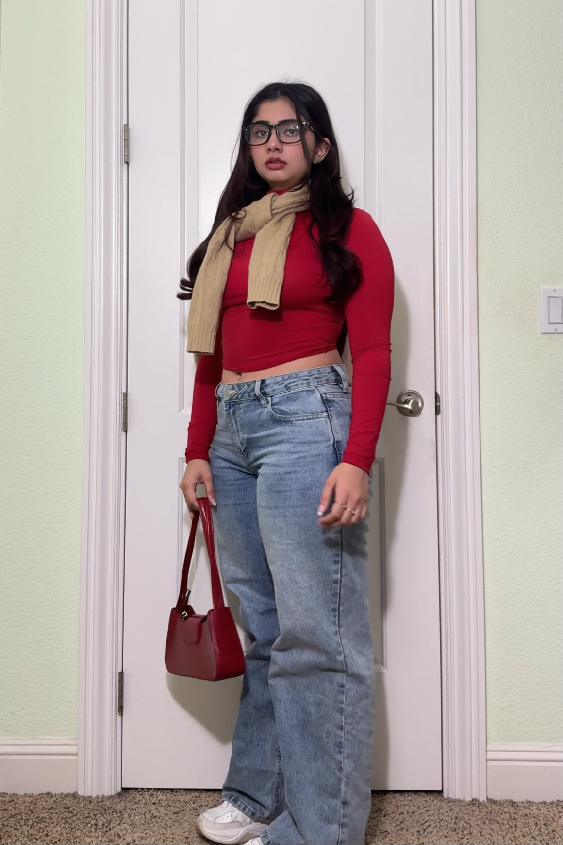 red + beige fall fits 

#LTKStyleTip #LTKVideo #LTKFindsUnder100