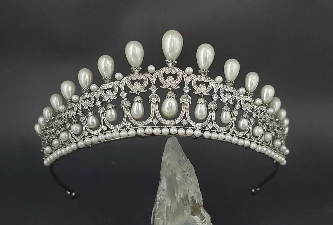 Edwardian Cambridge Lover’s Knot Bridal Tiara – Elegant Royal Replica / Pearl Crystal Tiara, ... | Etsy (US)