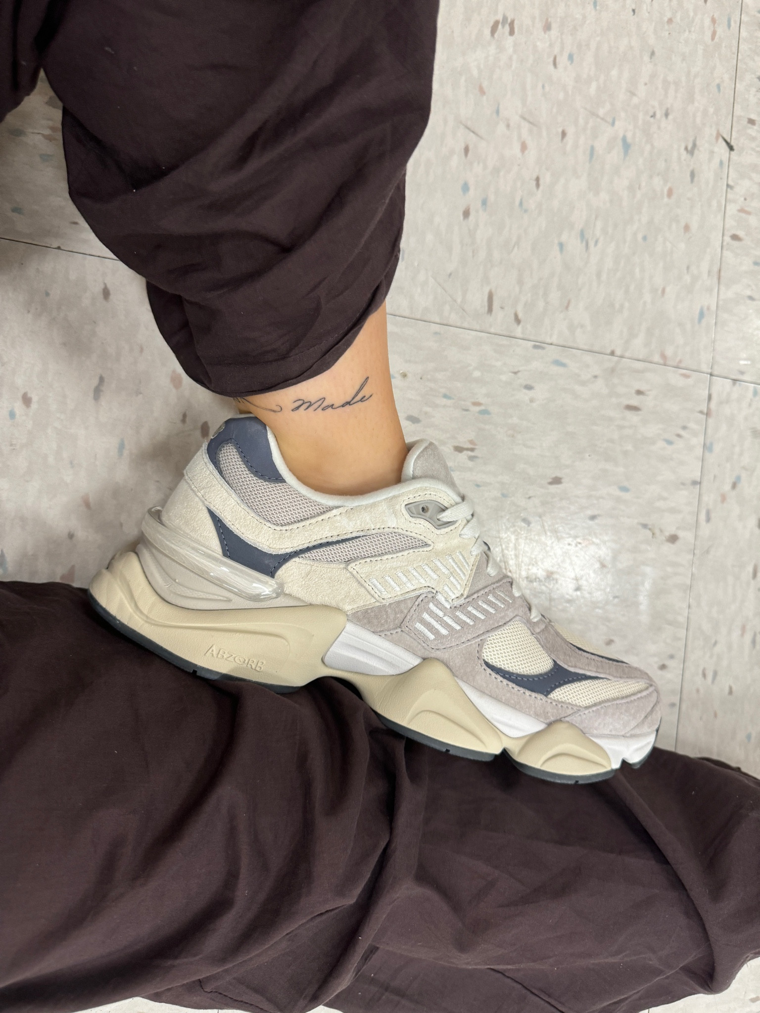 New balance 9060 

#LTKFitness #LTKStyleTip #LTKActive