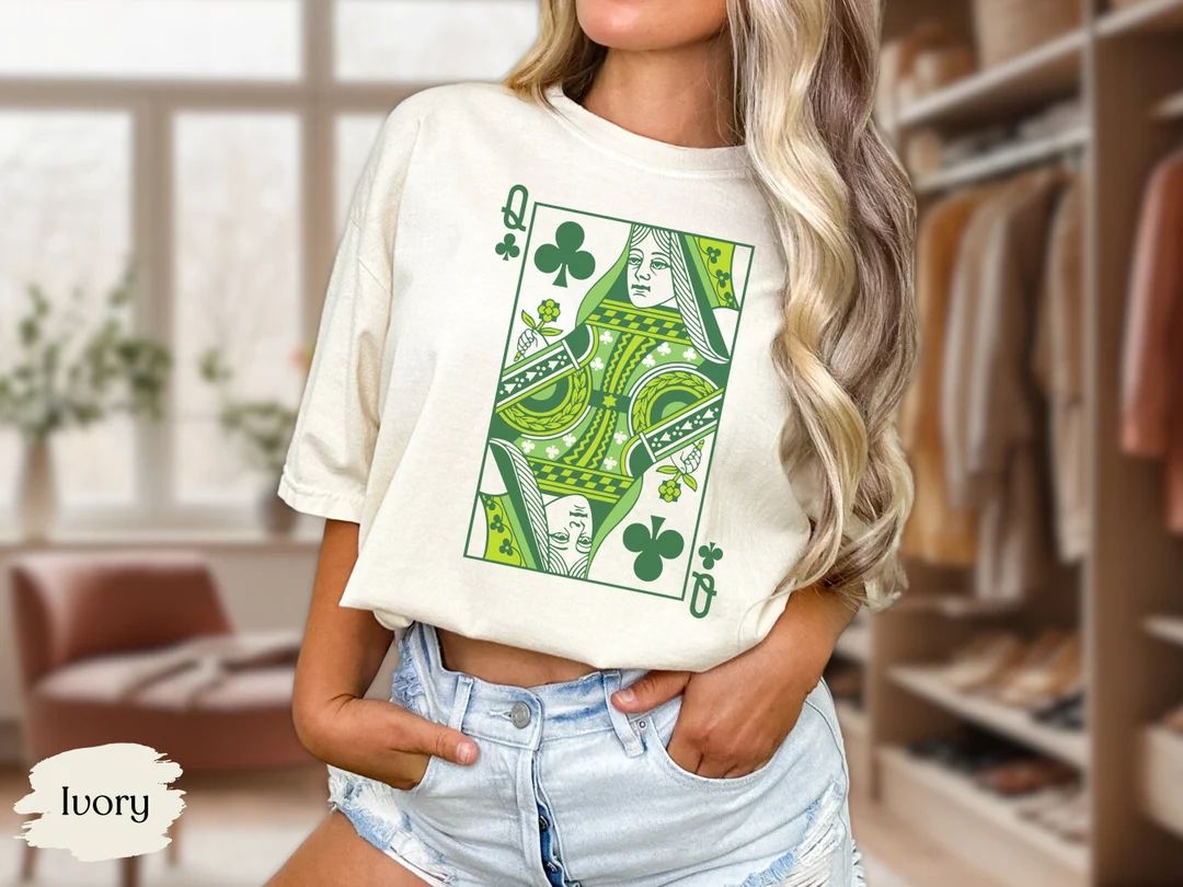 Queen of Clubs Shirt for St. Patrick's Day, Comfort Colors Green St. Pats T Shirt, Retro Boho Vin... | Etsy (US)