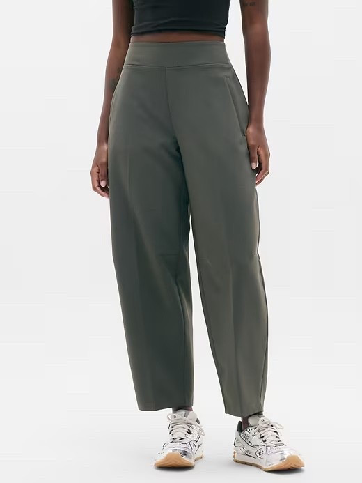 Extra 20% off full priced items at Athleta. Had to try these endless pants in the barrel leg 😍
#OOTD #WhatIWore #StyleInspo #OutfitInspiration #WIW #EverydayStyle #CasualChic #EffortlessStyle #StyleOver30 #ChicAndSimple
#EverydayStyle #OOTDInspo #StyleInspoDaily #CasualChicStyle
#WardrobeEssentials #ElevatedBasics #FallStyleInspo #SportyChicStyle
#TallFashion #TallStyle #TallGirlStyle #TallGirlFashion
#Over35Style #Over40Style #MidlifeStyle #MidlifeFashion #StyleOver40 #ChicAtAnyAge #AgelessStyle #EffortlessStyle #StyleForEveryAge #40PlusStyle
#EverydayStyle #OOTDInspo #StyleInspoDaily #CasualChicStyle #SmartCasualStyle #ModernClassicStyle #WardrobeEssentials #ElevatedBasics #FallStyleInspo #SportyChicStyle
#TallFashion #TallStyle #TallGirlStyle #TallGirlFashion #TallStyleInspo #TallWardrobe #TallGirlOOTD #TallFriendly #TallGirlChic #TallStyleBlog


#LTKSaleAlert #LTKTravel #LTKTall