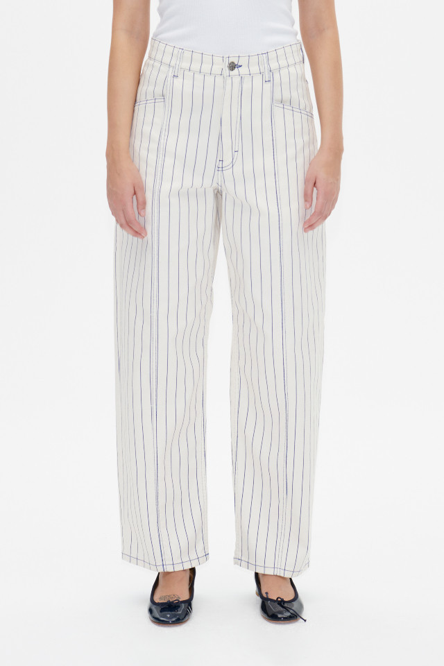 Nara Jeans | Baum und Pferdgarten