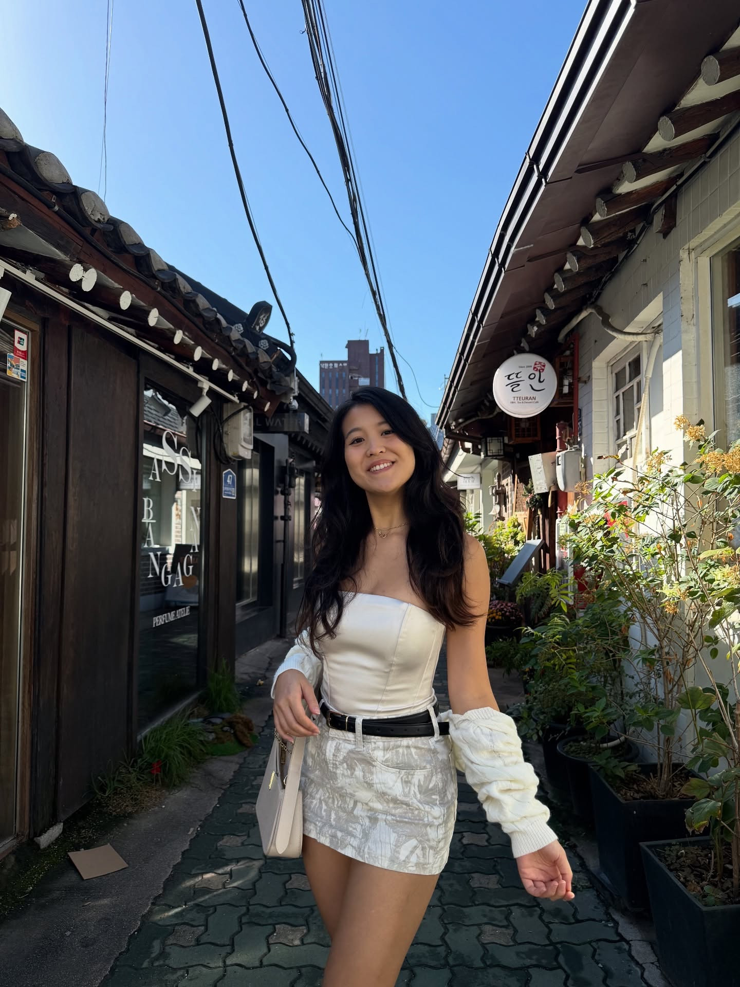 Swipe to last picture for a cutie 🦊 

#seoul #travel

#LTKootd #LTKGiftGuide #LTKgrwm