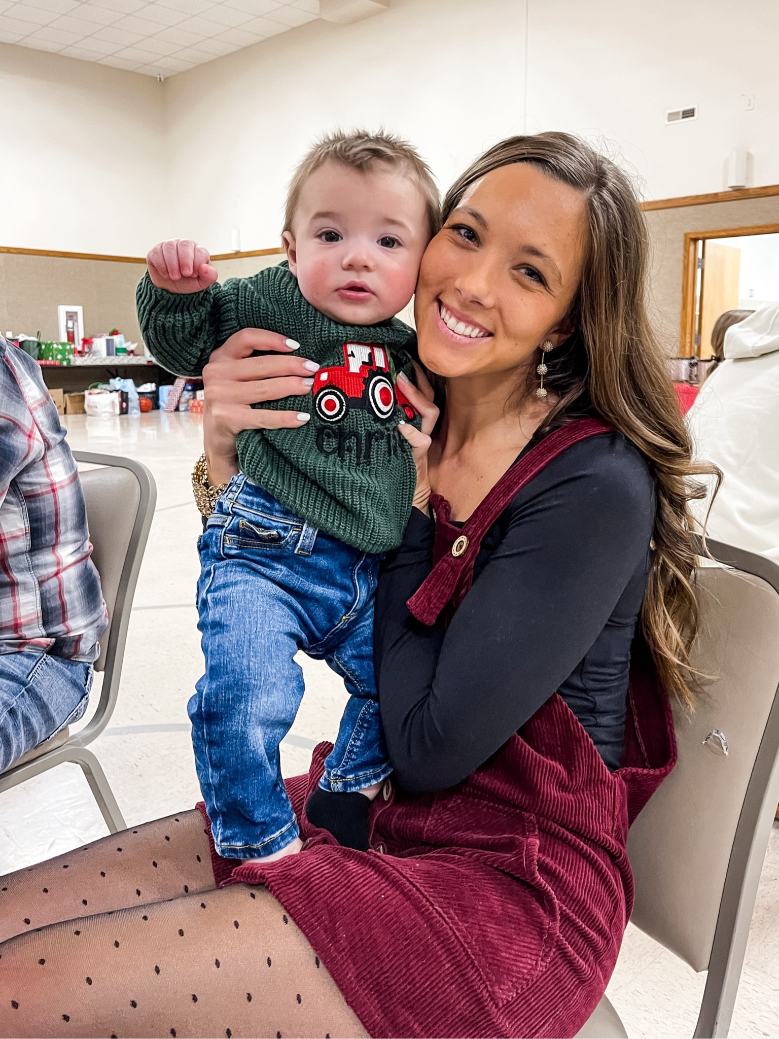 Christmas outfit//baby Christmas outfit// corduroy dress// sheer polka dot tights

#LTKSeasonal #LTKBaby #LTKFindsUnder50