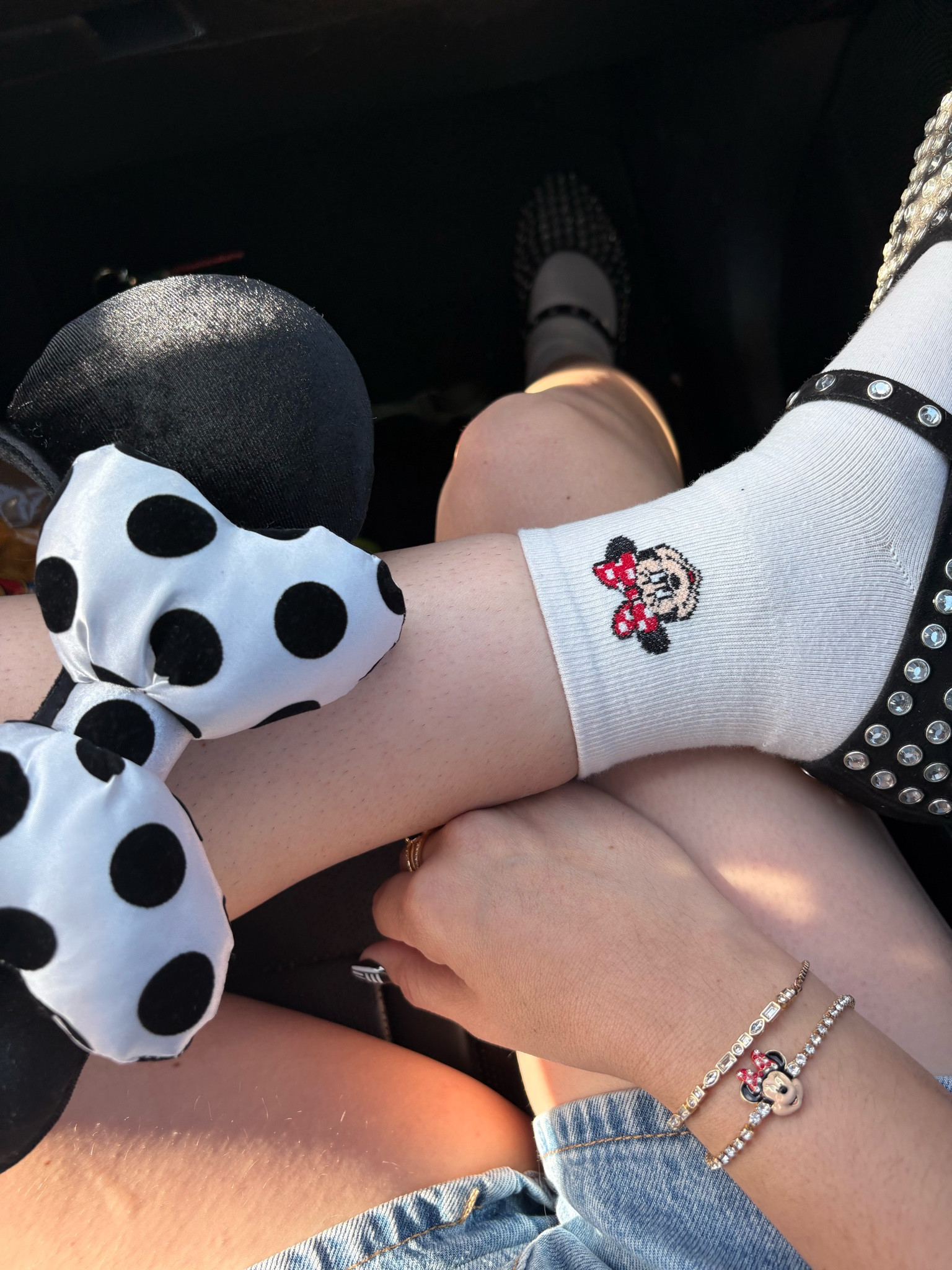 Disney day 🖤

Gift ideas/ Mother’s Day/ Disney/ baublebar/ jewelry/ sale alert

#LTKootd #LTKMothersDay #LTKSaleAlert