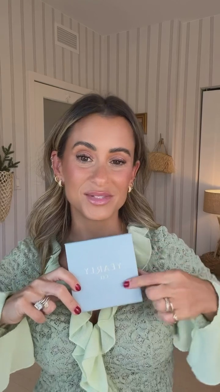 #LTKstorytime #LTKHoliday #LTKGiftGuide