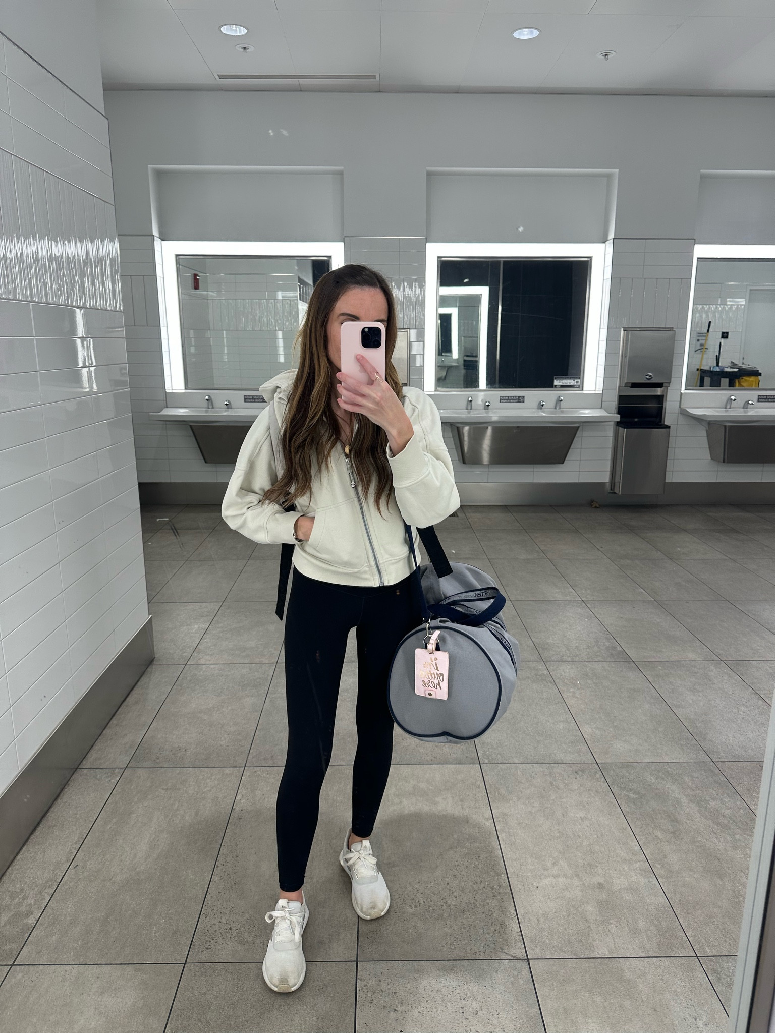 travel outfit ✈️✈️✈️

#LTKtravel #LTKstyletip #LTKSeasonal