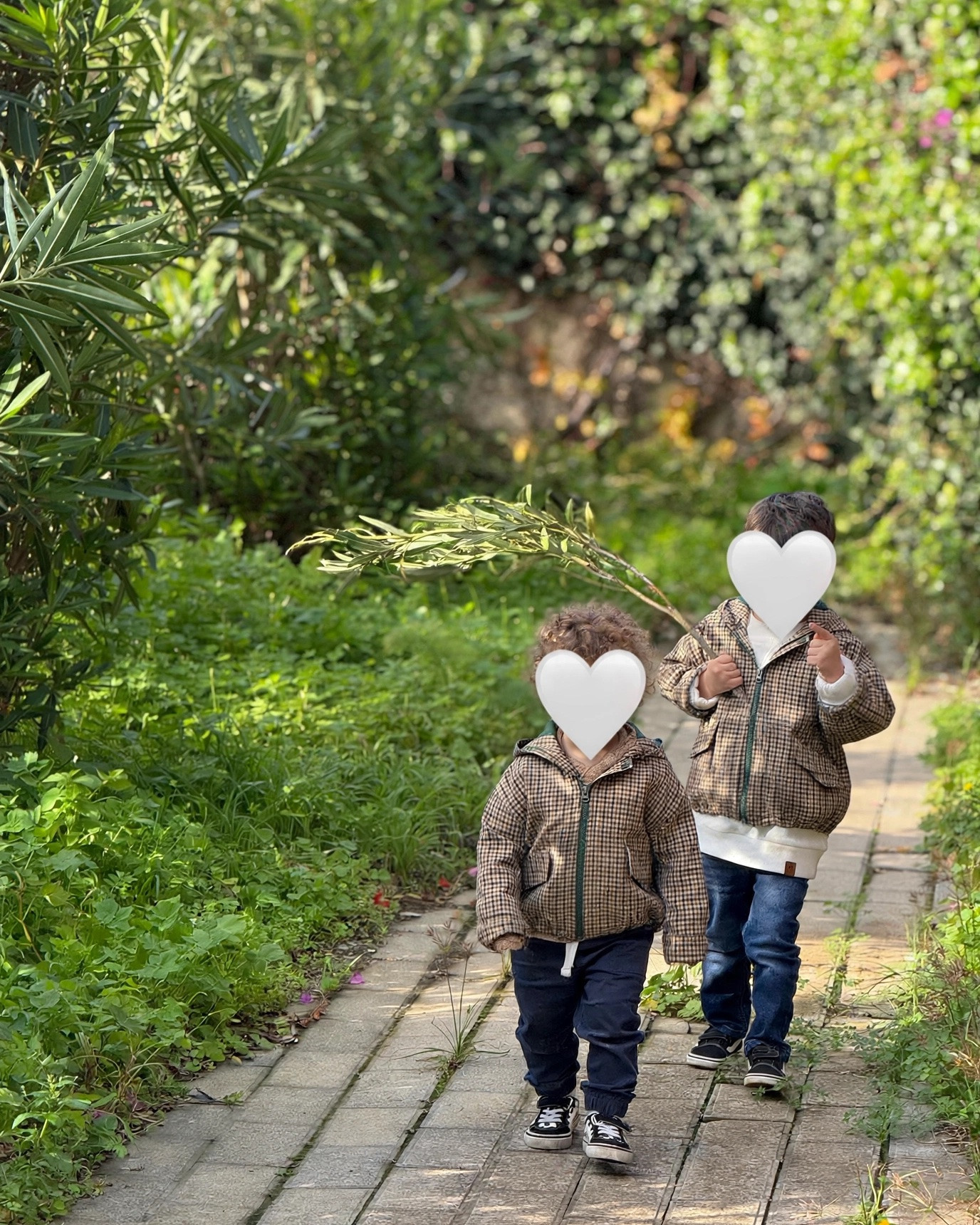 🍂 Fall outfits for little boys 🤎

The sweetest fall wardrobe for toddler boys — cozy, classic, and easy enough for everyday play. Think knit sweaters, corduroy, overalls, button-downs, neutral layers, cozy socks, and timeless pieces that make getting dressed for autumn so much easier. 🍁

I’m loving these classic fall boy outfits for pumpkin patches, apple picking, family photos, church, school days, and all those cozy autumn days at home. 🧸

🤎 Toddler boy fall outfits
🍂 Fall clothes for boys
🧸 Baby boy fall outfits
🌰 Classic boy clothing
🍁 Neutral toddler clothes
🤎 Boy sweater outfits
🍂 Corduroy pants for boys
🧸 Toddler boy outfits
🌾 Classic fall wardrobe
🍁 Autumn outfits for kids
🤎 Cozy fall clothes
🧺 Timeless children’s clothing
🍂 Pumpkin patch outfit ideas
🌰 Fall family photo outfits
🤎 Old-fashioned boy clothes
🧸 Traditional toddler outfits
🍁 European-inspired children’s clothing
🌾 Slow fashion kids clothing
🤎 Neutral fall wardrobe for boys

Save this for fall outfit inspiration and shop the pieces here! 🍂🤎

#toddlerboyoutfits #toddlerboyclothes #falloutfits #fallboyoutfits #boyfalloutfits #fallfashionforkids #kidsfallfashion #toddlerfashion #boyswear #babyboyoutfits #babyboyclothes #neutralkidsclothes #neutralbabyclothes #classicboyclothes #classicchildrensclothing #traditionalchildrensclothing #cozyfalloutfits #autumnoutfits #pumpkinpatchoutfit #fallfamilyphotos #fallfamilyoutfits #fallwardrobe #kidsoutfitinspiration #toddleroutfitinspo #boyoutfitinspo #ltkfamily #ltkfashion #ltkshopping #liketoknowit

#LTKKids #LTKBaby #LTKSeasonal