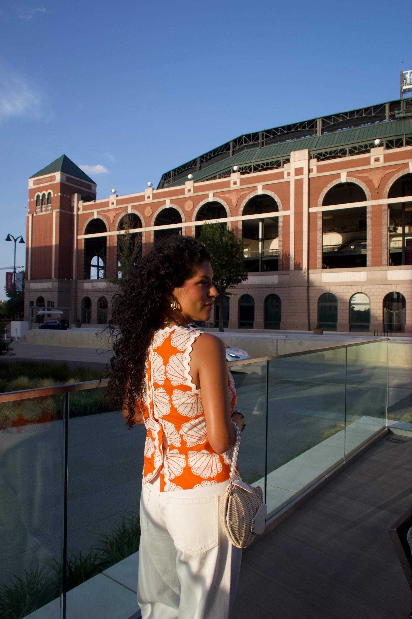 A little color, a little confidence, and a summer evening that felt just right. 🧡✨

#summerstyle #ootd #casualchic #fashioninspo #effortlessstyle #citystyle #styleinspiration #everydayfashion #summeroutfit #weekendvibes #fashiongram #currentlywearing #colorfulstyle #outfitideas #dailylook

#LTKdayinmylife #LTKootd #LTKstorytime