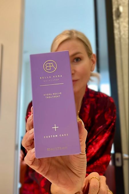 Meet the Hydra Revive Treatment serum from @bellaauraskin. #ad

This multi-functional little marvel offers you up to 72 hours of hydration AND protects & revitalizes your skin. Did I mention that it’s also backed by science??! 

In addition to the deep hydration, you’ll receive 8-in-1 fab benefits like fast-absorption, skin plumping, skin softening & more. 

Learn all about this  #BELLAAURASKIN (check out their studies!) serum and just how innovative it is via my LTK. I’ve linked a few of my other fave products there, as well  Get your glow on, gf! 



#LTKover40 #LTKbeauty