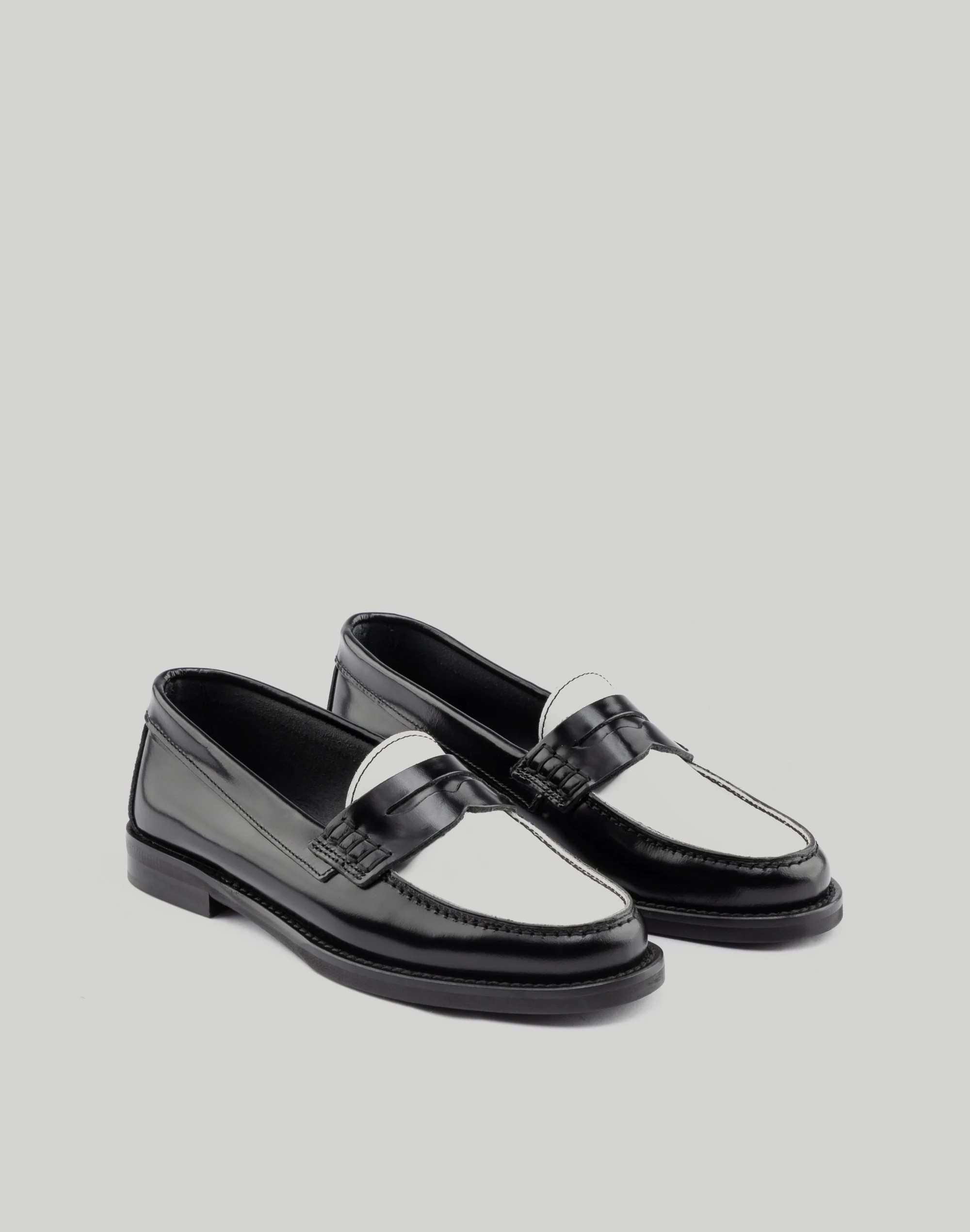 Maguire Napoli Loafers in Tuxedo | Madewell