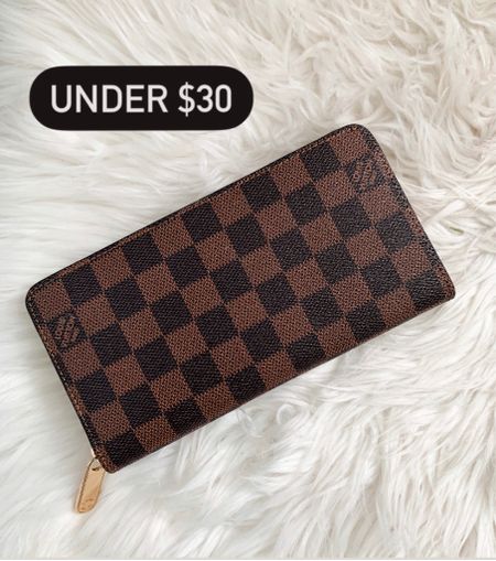 Wallet, Lv dupe, Louis Vuitton dupe, dh gate, Lv wallet, checkered wallet 

#LTKitbag #LTKSeasonal #LTKunder50