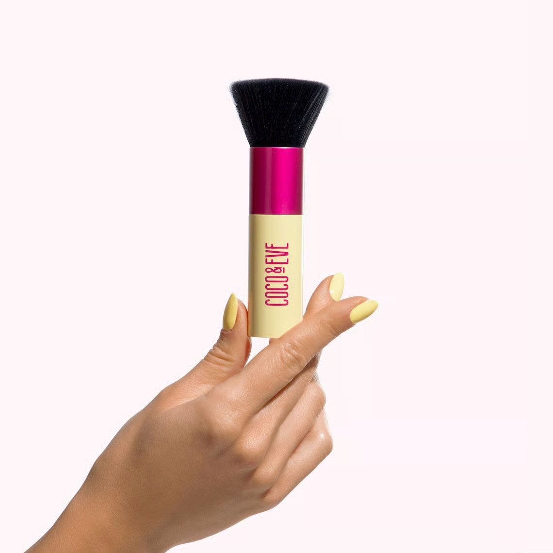 Deluxe Vegan Kabuki Brush | Coco&Eve