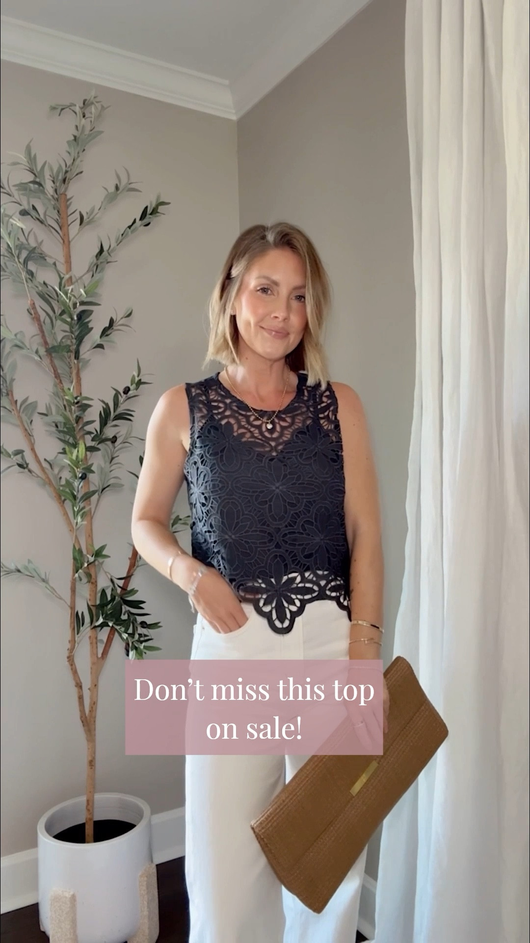 XS top / 24 jeans 

#LTKSeasonal #LTKootd #LTKOver40