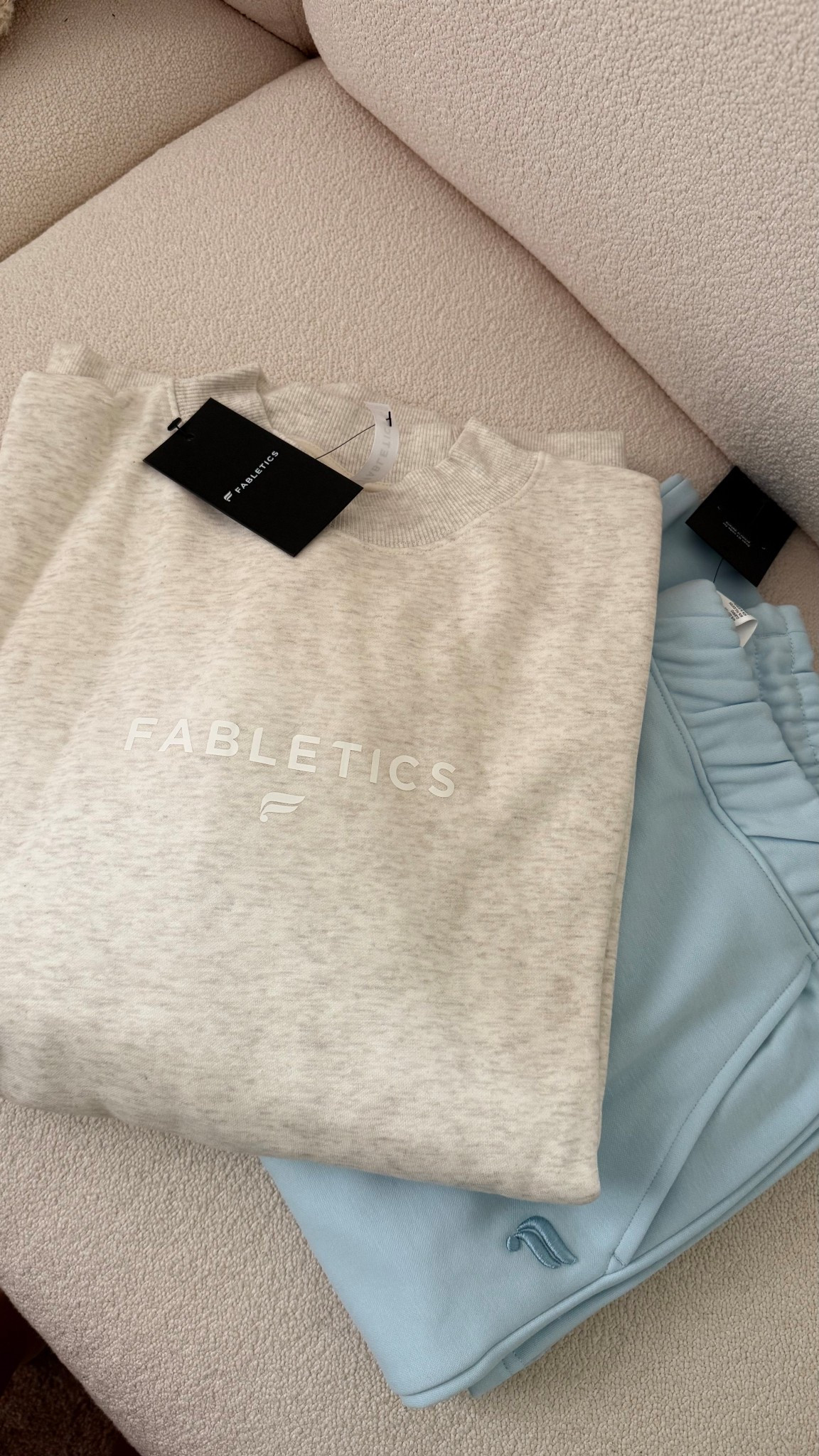 Lounge set , so comfy ! 

#LTKmomlife #LTKSaleAlert #LTKGiftGuide