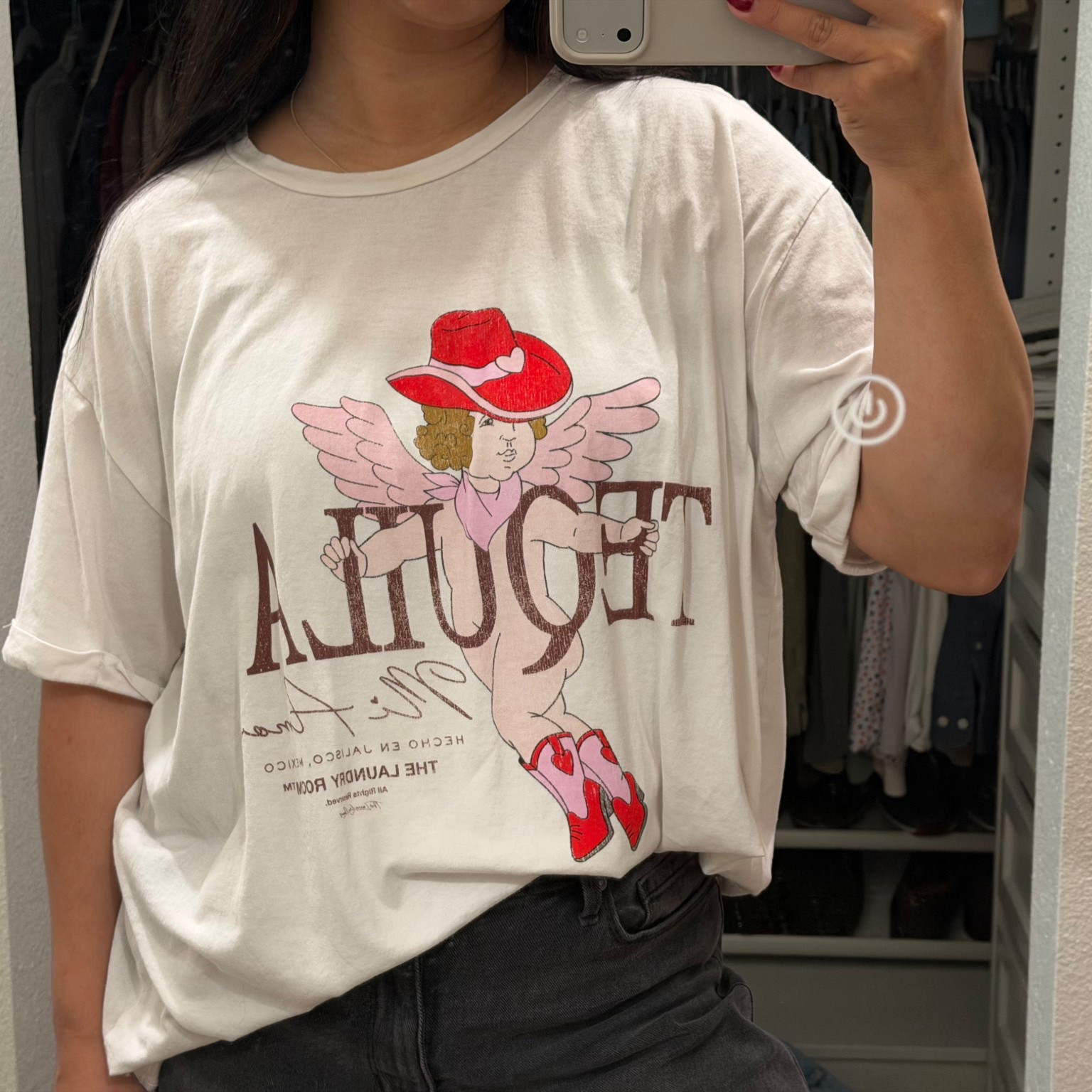 Graphic tee 

#LTKootd #LTKgrwm #LTKmomlife