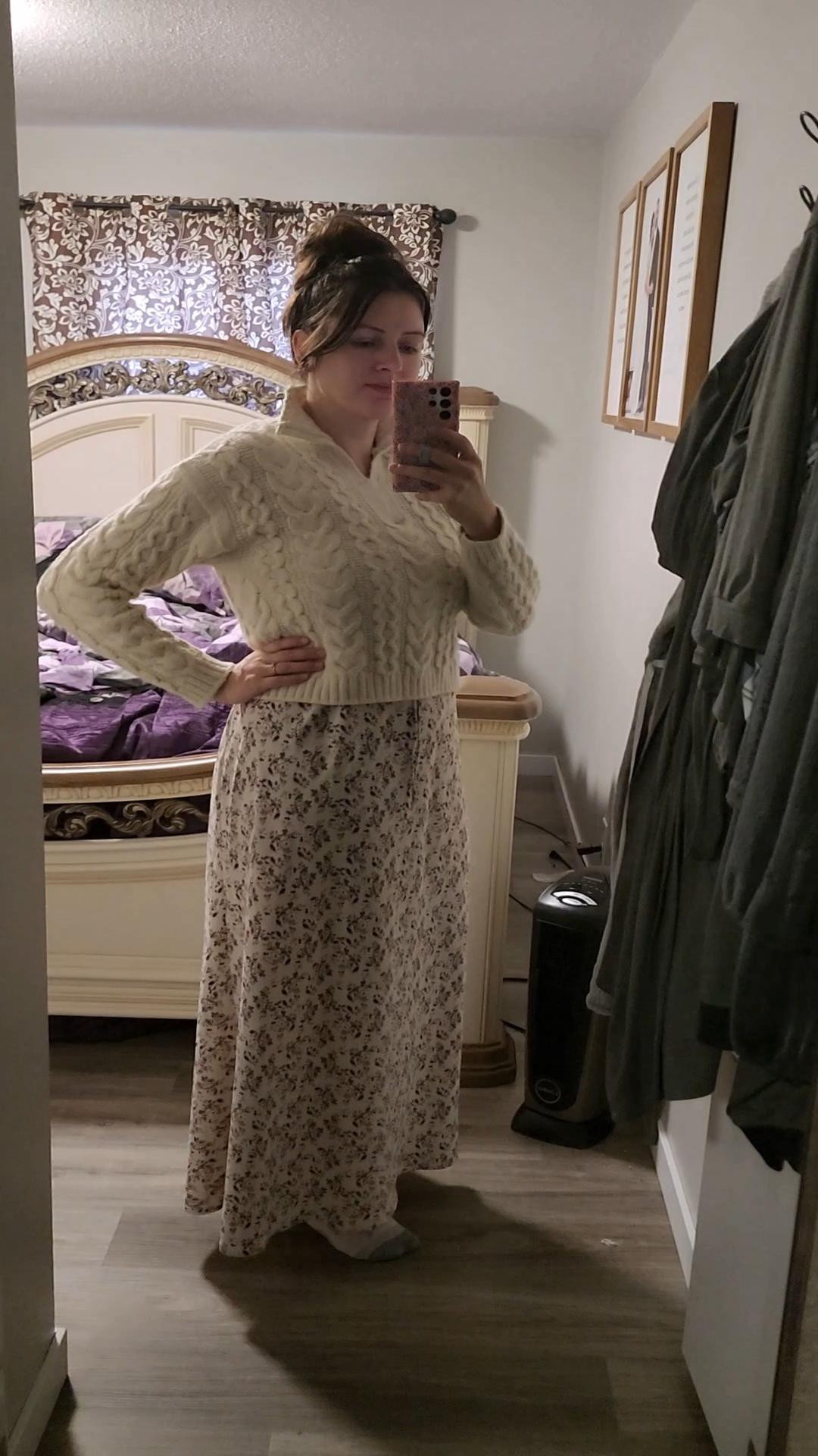 Cutest sweater that goes so well with dresses/skirts! Size down tho, im usually a medium-large and I got this in an XS to fit the way I like! 

#LTKHoliday #LTKootd #LTKTall