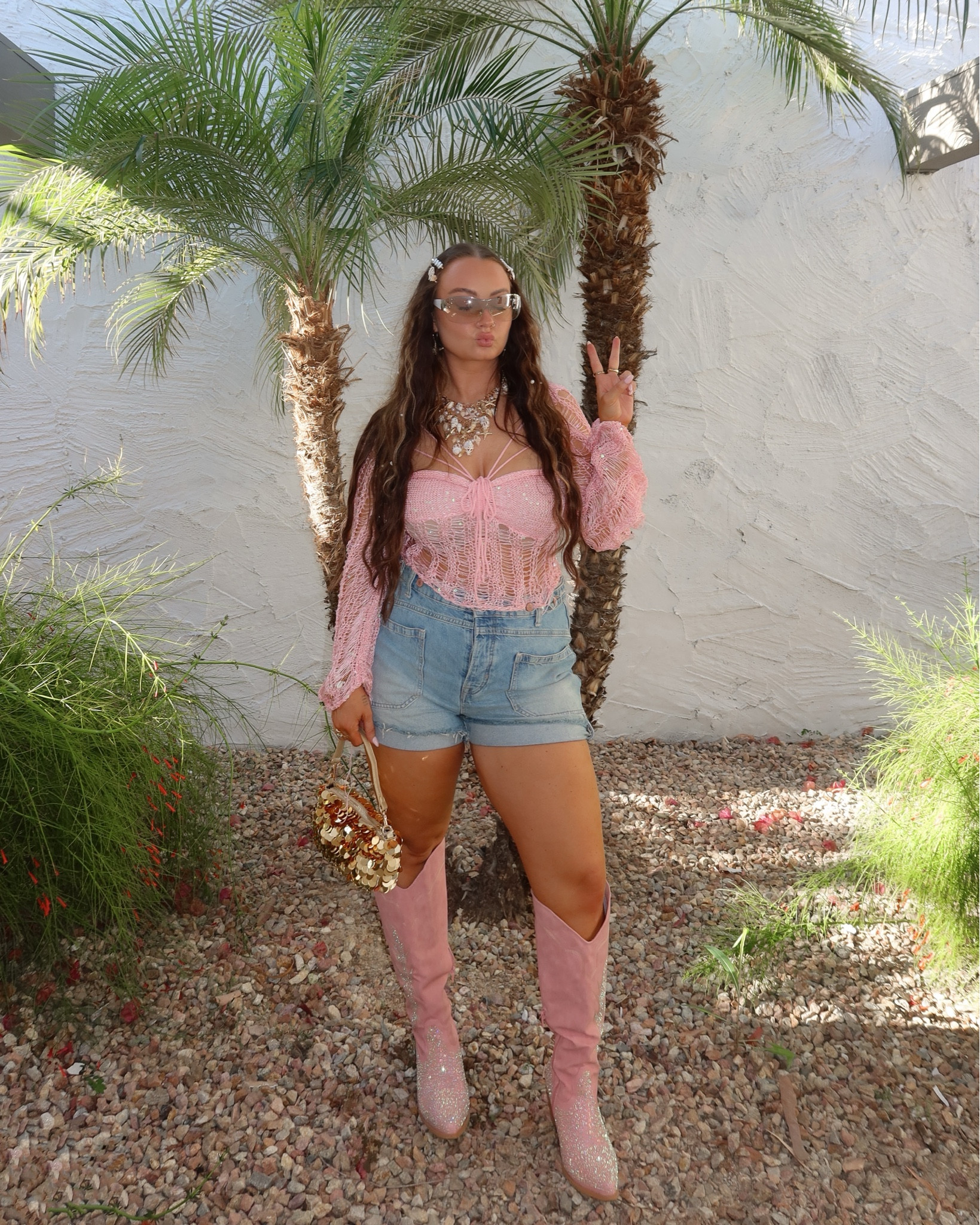 Coachella day 2 !!! 🌸✨🪐🫧💓

#LTKmidsize #LTKFestival #LTKSeasonal