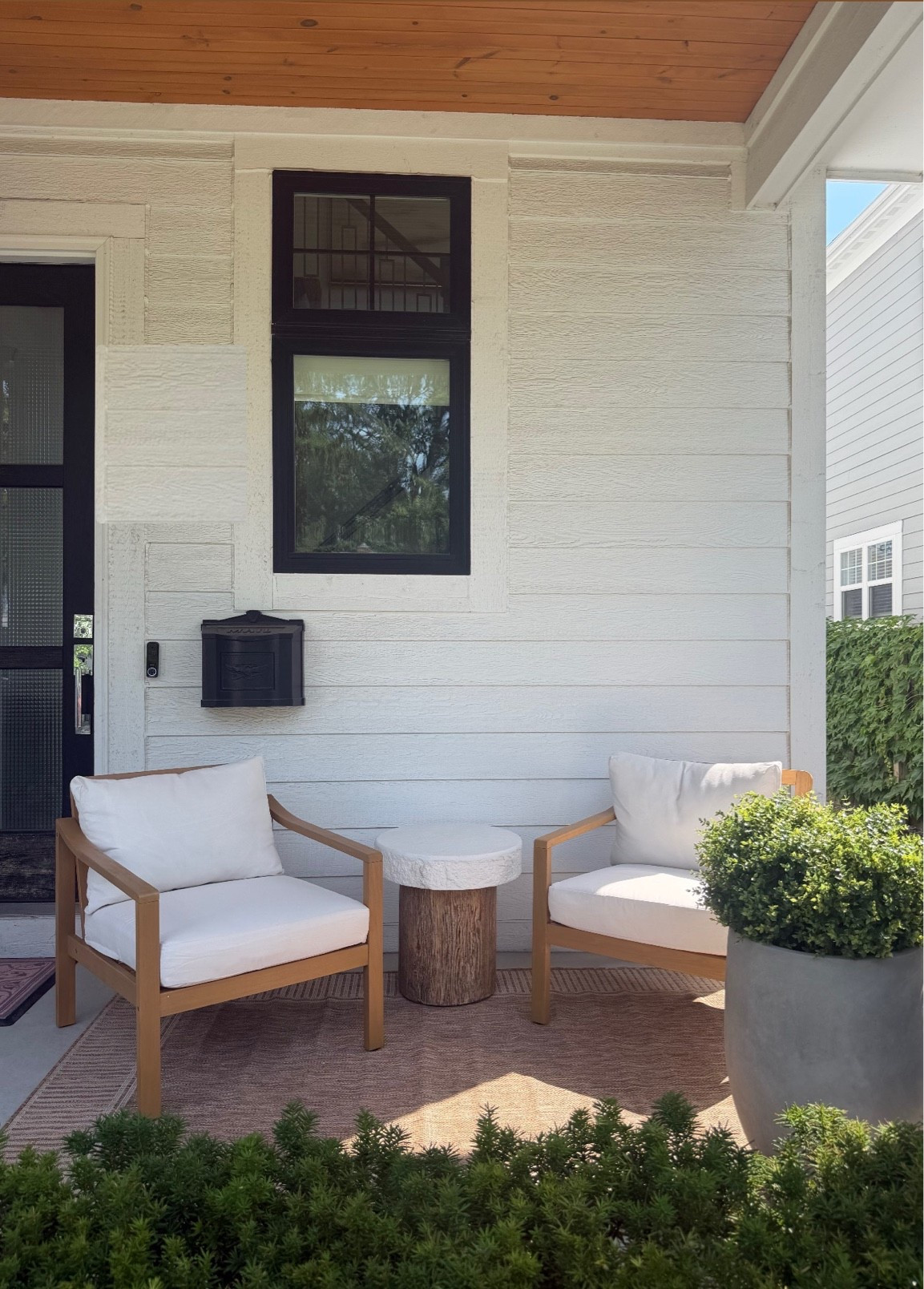 #Ad Redid my front porch with products from @wayfair and I am OBSESSED with how it turned out! I cannot wait to bring baby girl out here this fall! 
#wayfair #WayfairPartner @Shop.LTK #liketkit