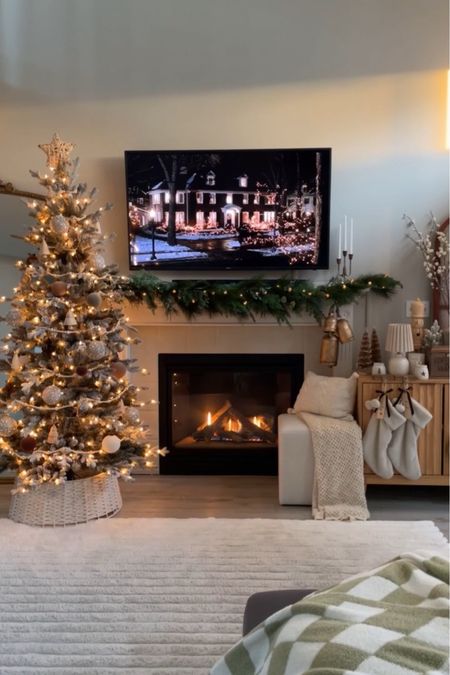 Christmas decor
Living room inspo
Christmas tree
Amazon + Target home 


#LTKhome #LTKHoliday