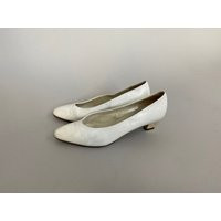 Vintage White Leather Pumps With Golden Heels - Size 39 Eu | Etsy (US)