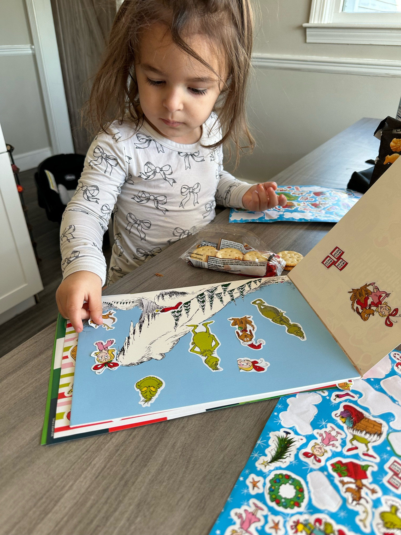 Grinch sticker pad for kids

#LTKKids #LTKSeasonal #LTKFindsUnder50