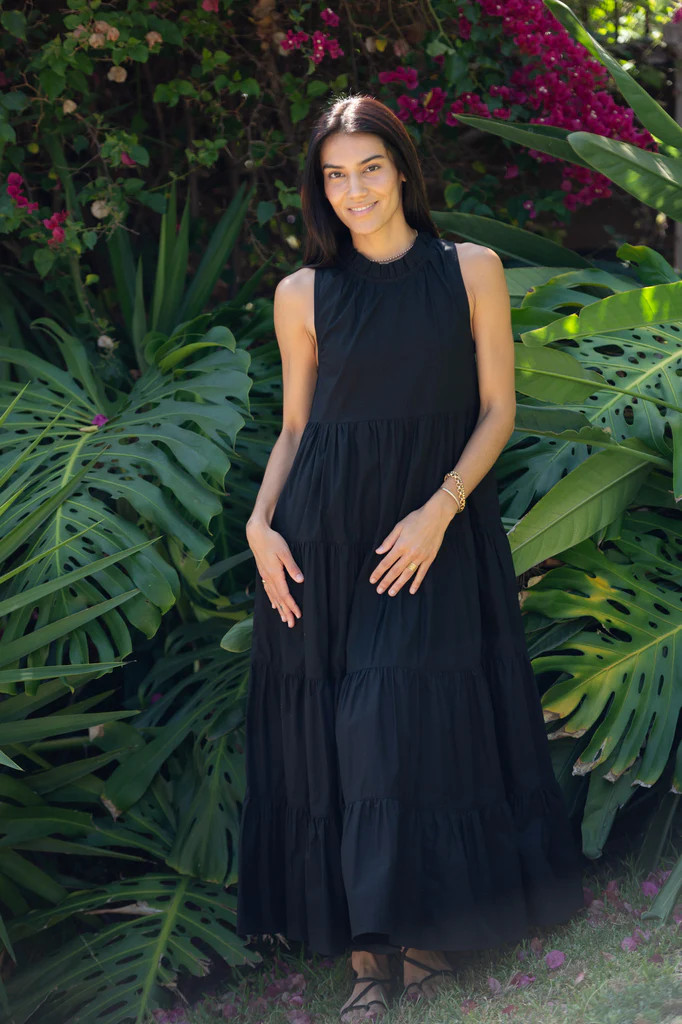Sara maxi in solid black | Roma Label