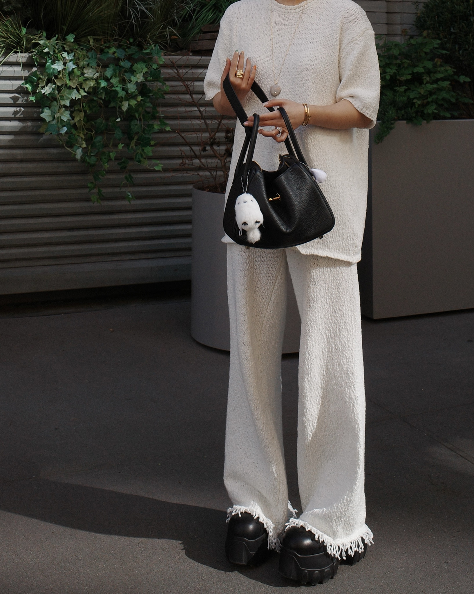 Love a good set! 🤍

#LTKStyleTip #LTKItBag #LTKSeasonal