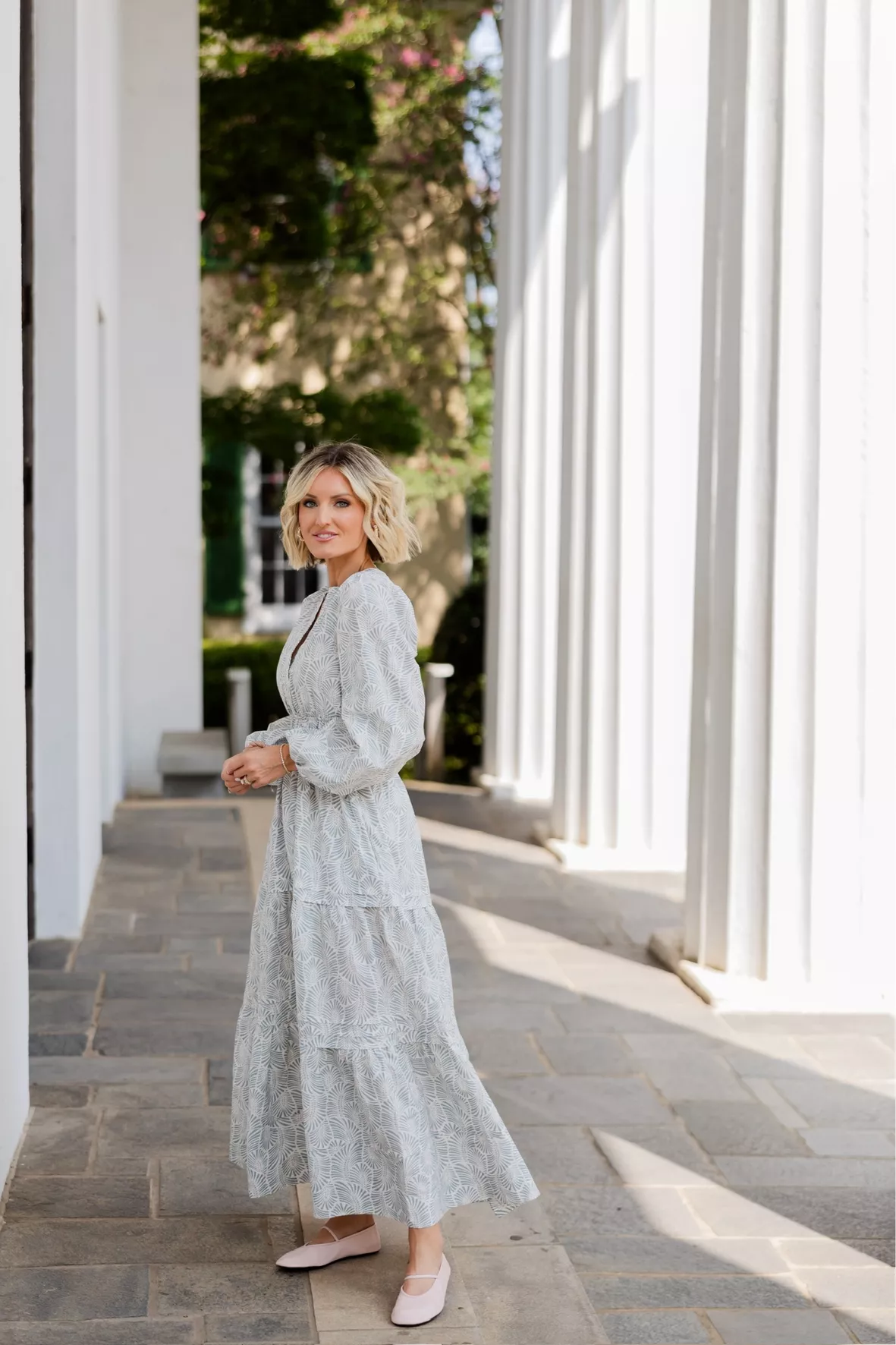 flats with maxi dress 6 and shoe outfit ideas perfect for late summer that you can wear for any occasion 8 Chic Ballet Flats Outfits