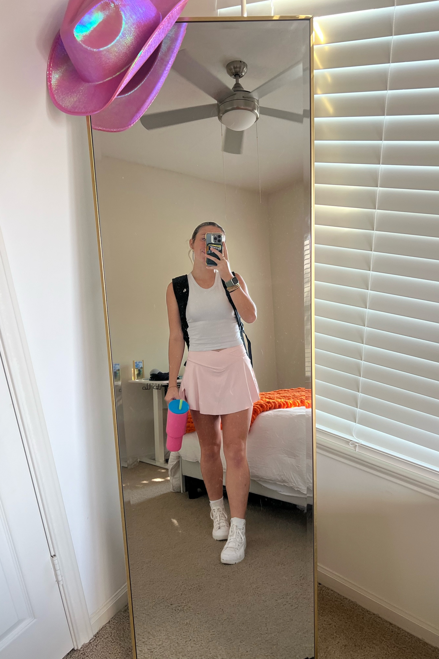 love a simple outfit💗⚡️🕊️

top: lulu 
bottom: amazon 
shoes: converse 
comment for direct links or with any questions! 

#LTKActive #LTKGiftGuide #LTKStyleTip