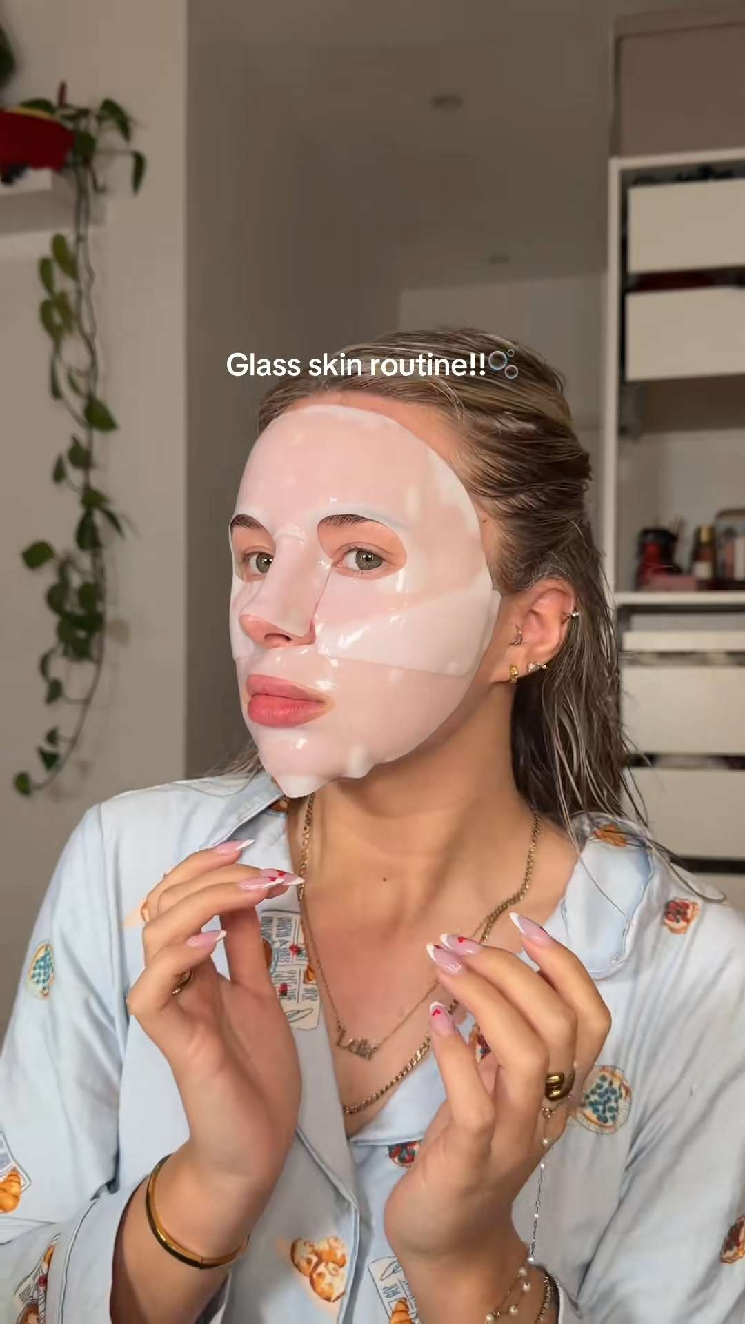 Glass skin routine ✨🫧

Face mask, glass skin, moisturiser, skin care, skin care routine, sunday reset 

 #LTKuk #LTKspring #LTKbeauty