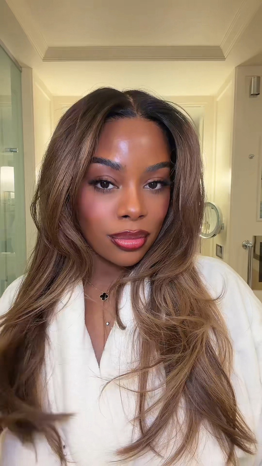 🤍 #makeup #makeuptutorial #softglam #glowymakeup 

#LTKgrwm #LTKBeauty #LTKselfcare