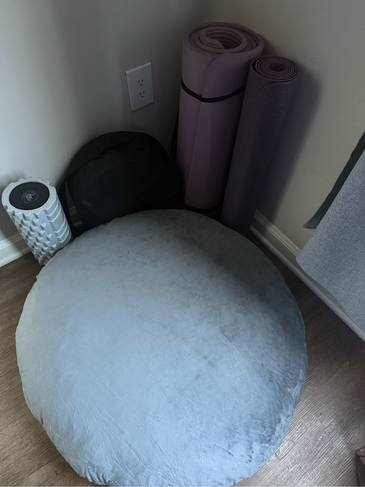 In 2025, I’m continuing my journey toward mindfulness—one breath, one moment, one corner at a time. 🌿✨

#LTKHome #LTKFindsUnder50