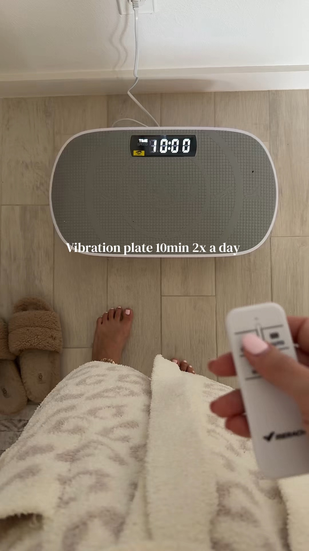 Vibration plate on sale!
Robe on sale

#LTKSaleAlert