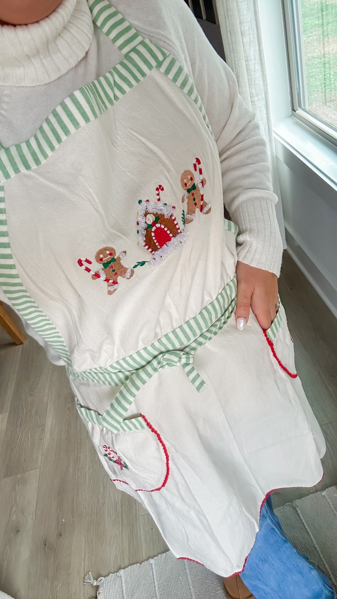 World market apron 