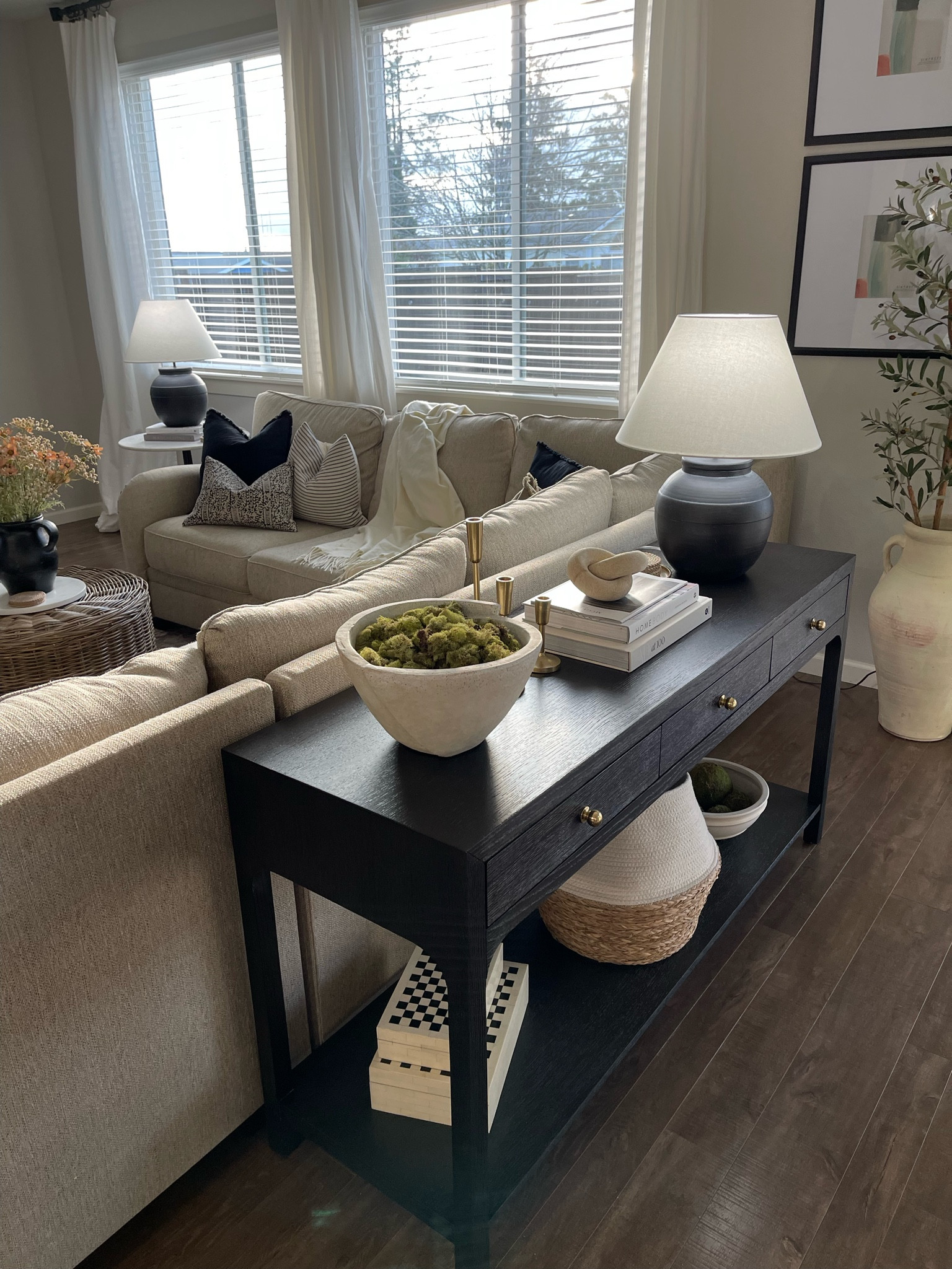 Living room vibes. Contrast. Transitional, I miss my table!

#LTKHome