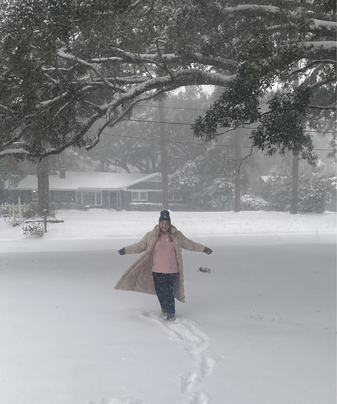 Snow day, beanie, puffer jacket, winter outfit, winter style, leggings, rubber boots, rain boots, gloves, long jacket, sweatshirt, pullover hoodie, Athleisure, athletic wear, winter outfit

#LTKFindsUnder100 #LTKMidsize #LTKActive