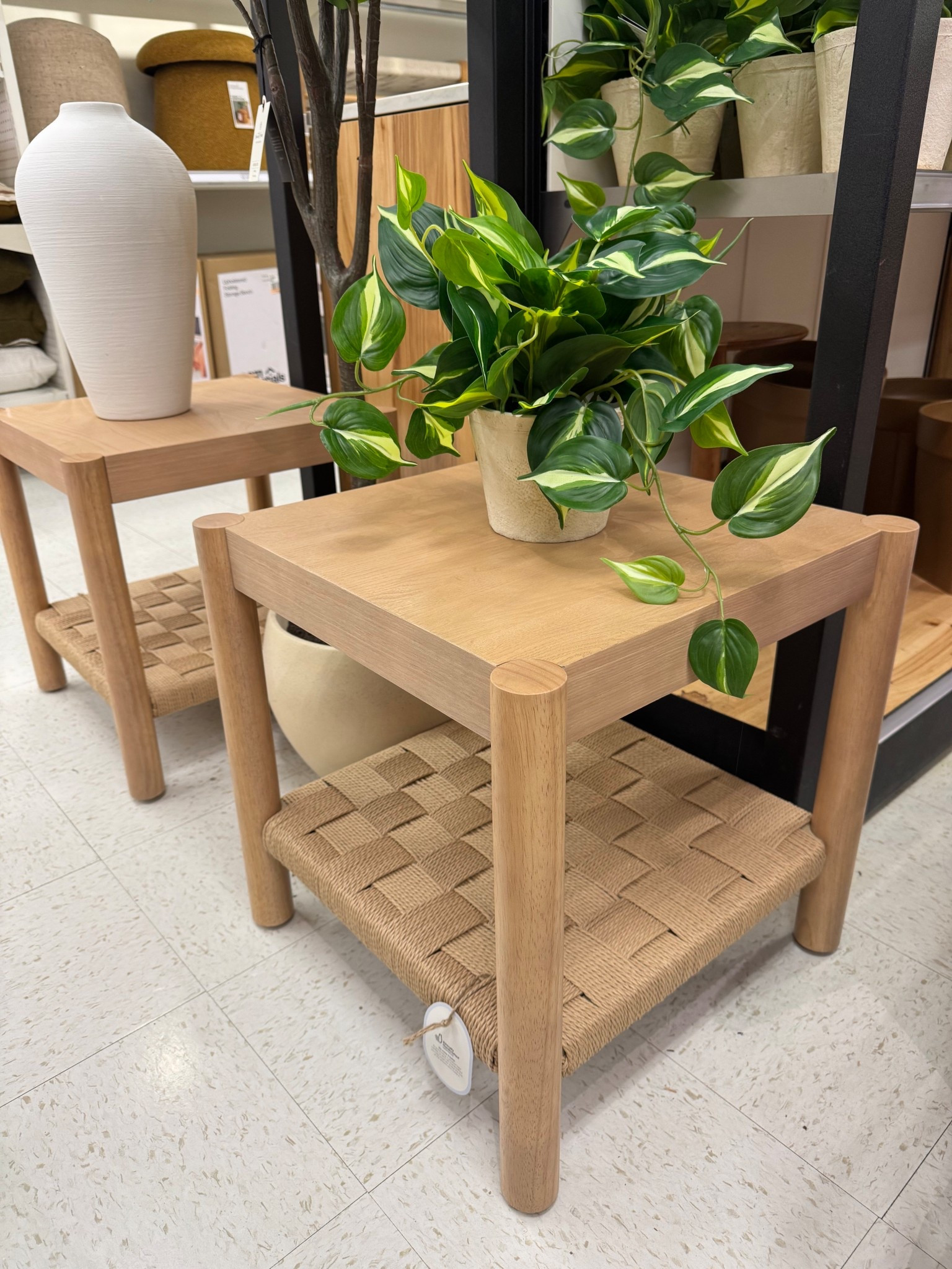Love this cute side table 🤎

Target, home decor, side table 

#LTKHome #LTKSeasonal #LTKFindsUnder100
