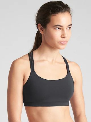 GapFit Eclipse Medium Support Strappy Sports Bra | Gap (US)