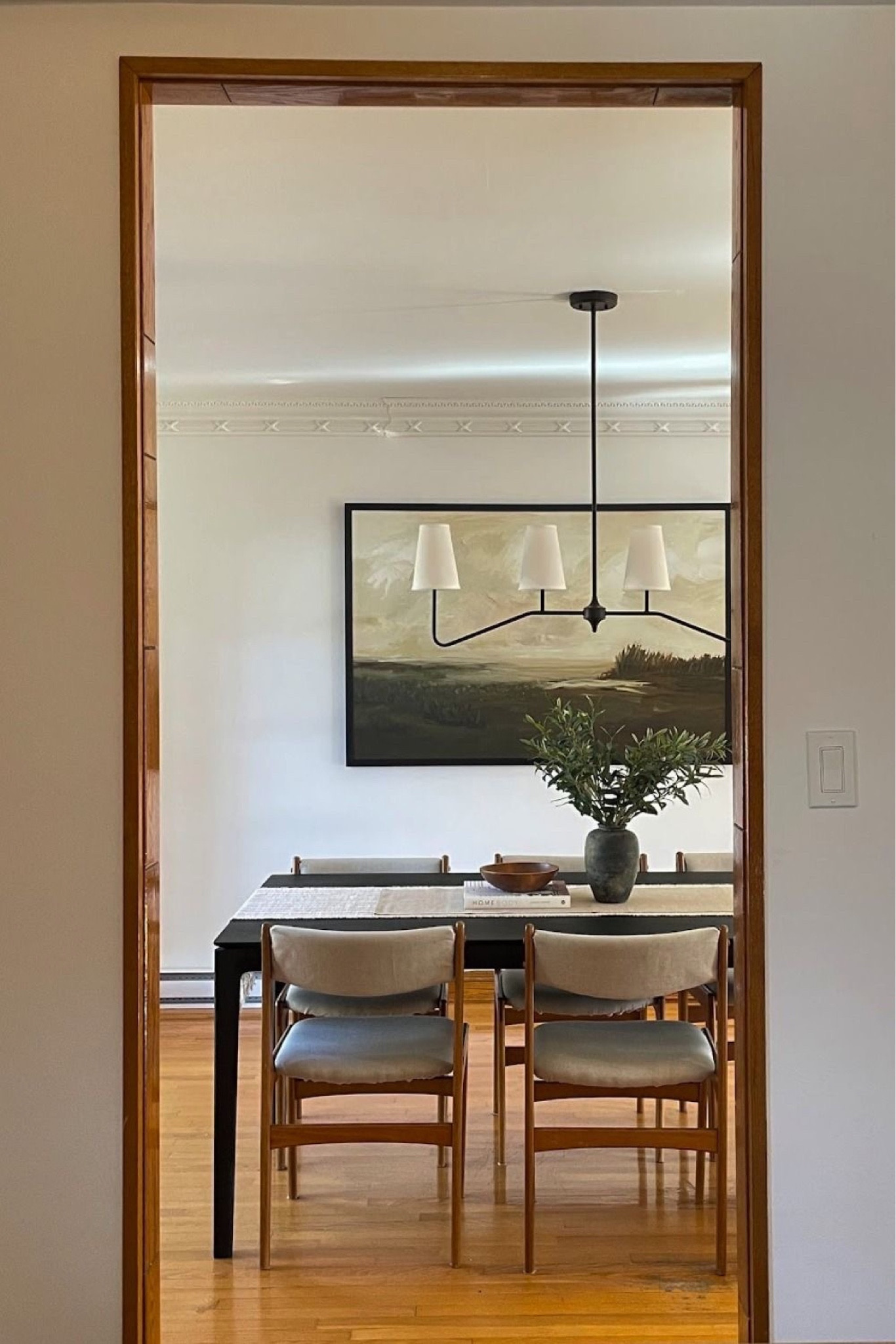 Organic Modern Dining