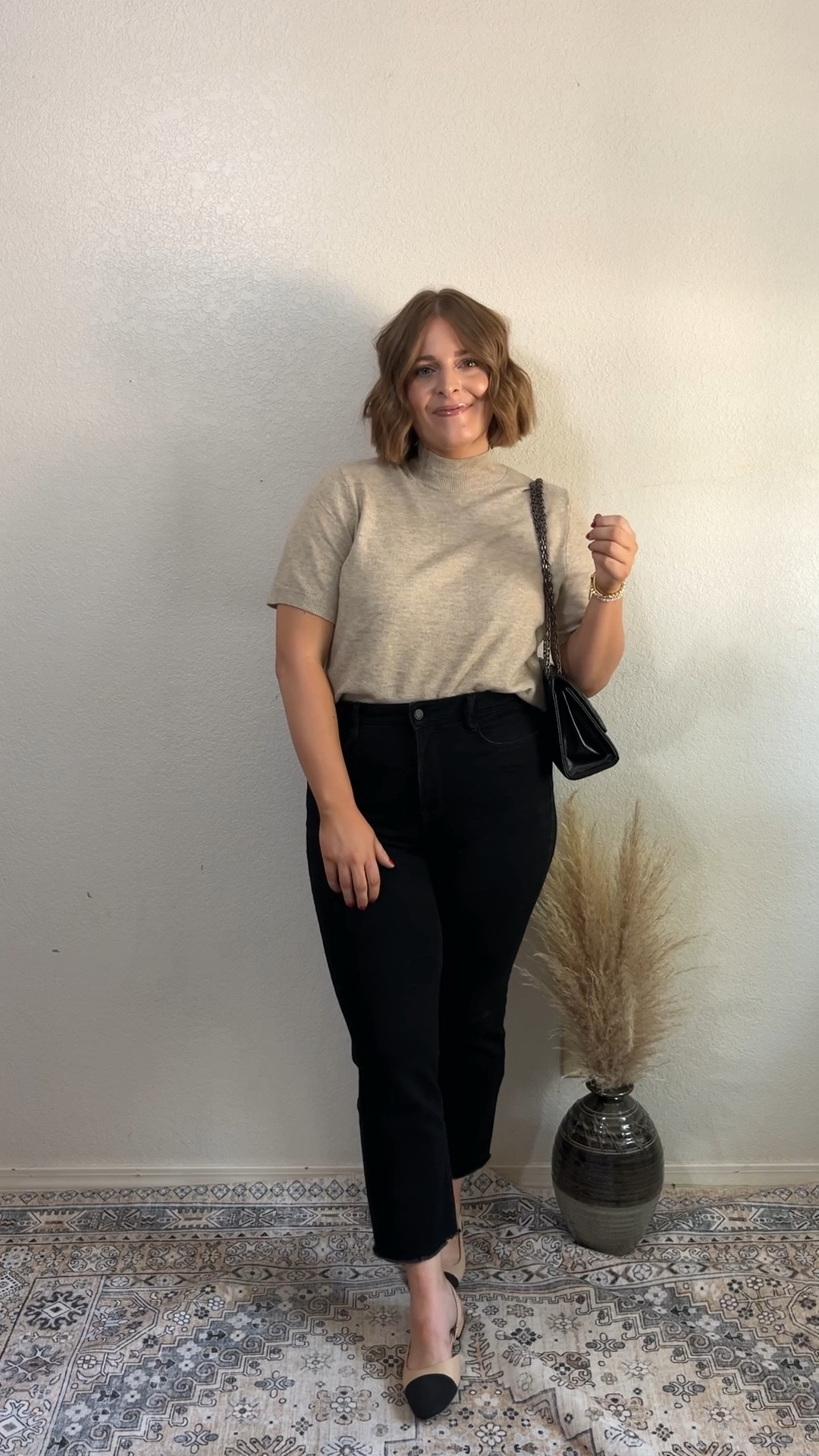 AUGUST Best Seller// short sleeve sweater from Target. Really soft and can dress up or down 

Wearing L (tts)

#LTKStyleTip #LTKFindsUnder50 #LTKMidsize