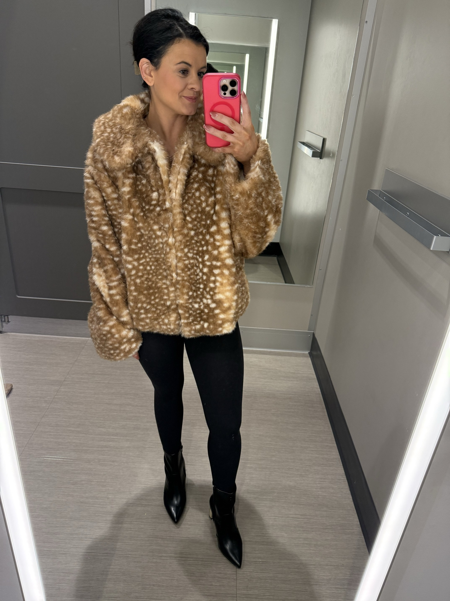 Coat: Medium (need small)
Bottoms: medium 


#LTKHoliday #LTKootd #LTKGiftGuide