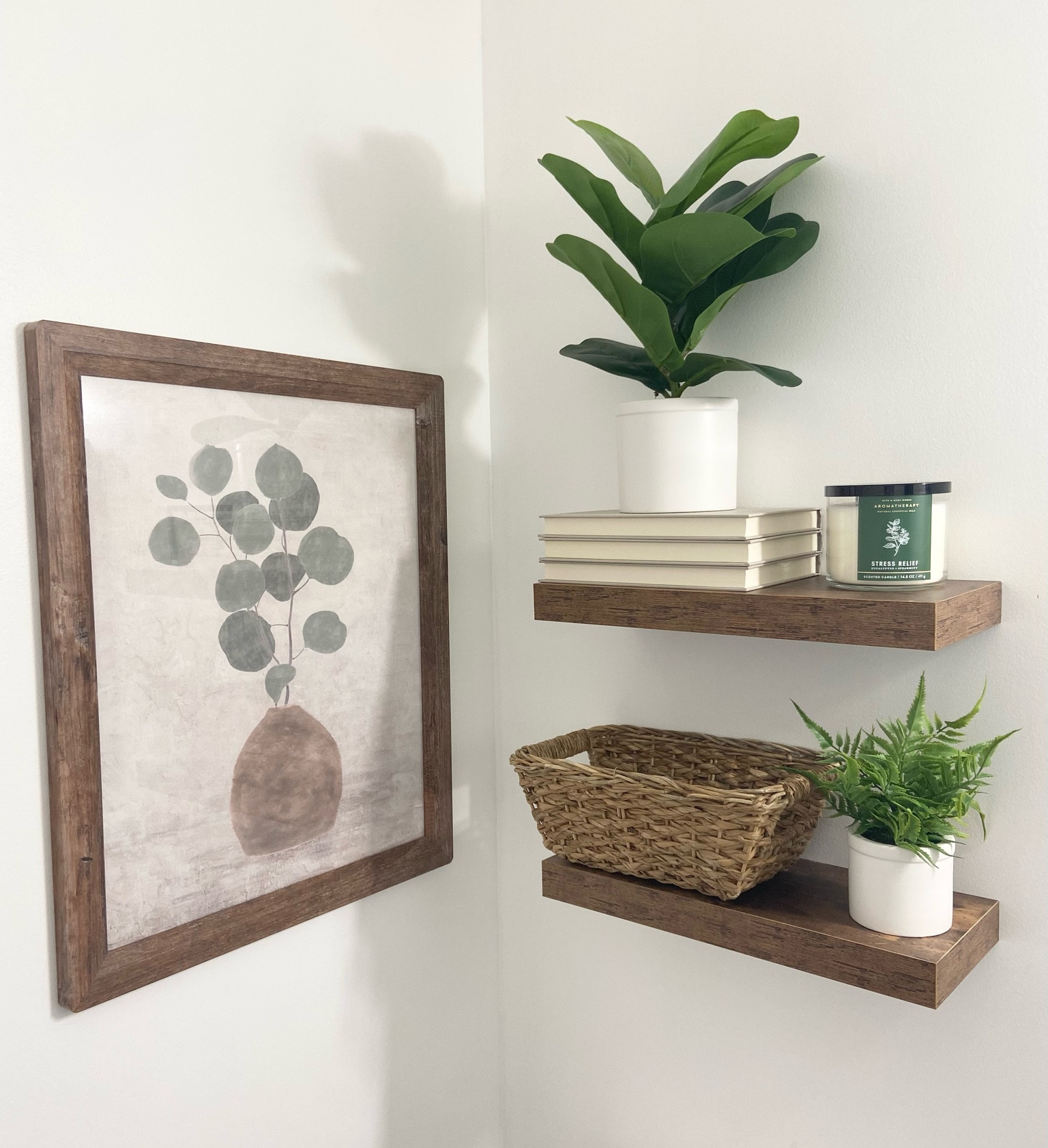 Bathroom decor links!