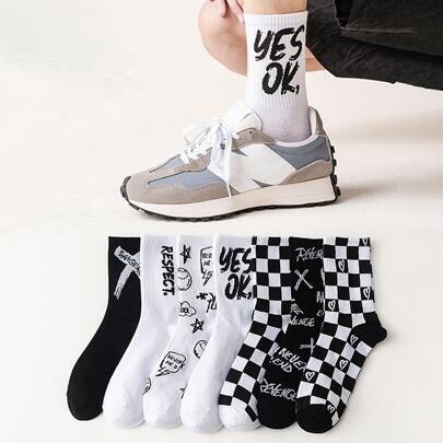 7 pairs of men's simple, trendy, comfortable and versatile street black and white letter pattern mid-tube socks | SHEIN