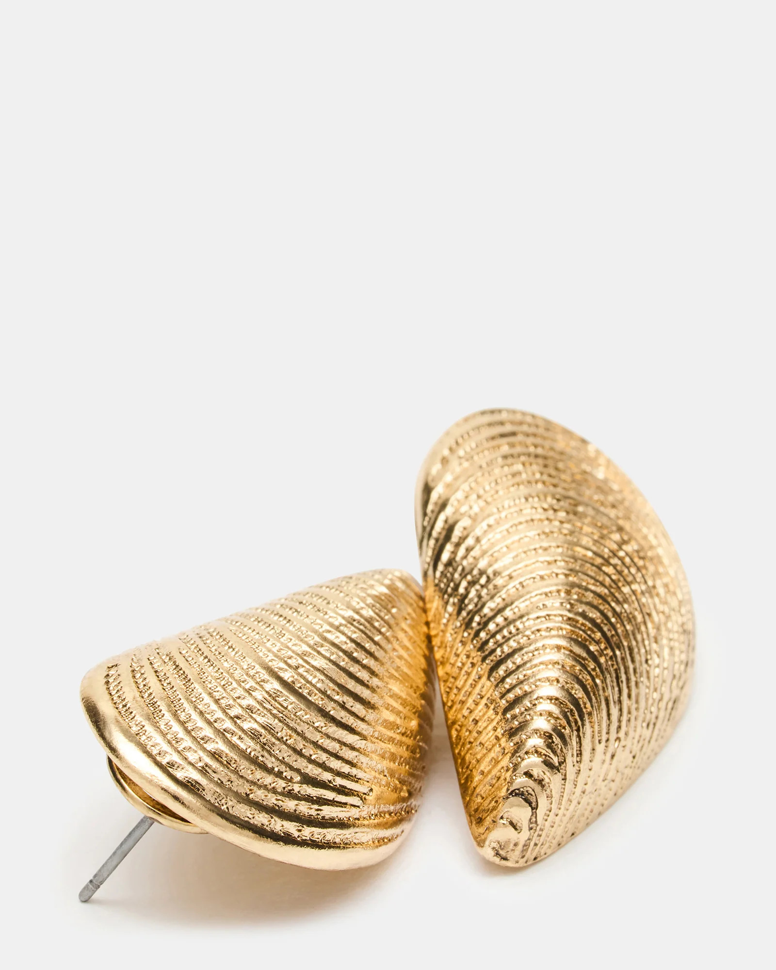 OYSTER Gold Shell Beach Women's Earrings | Steve Madden (US)